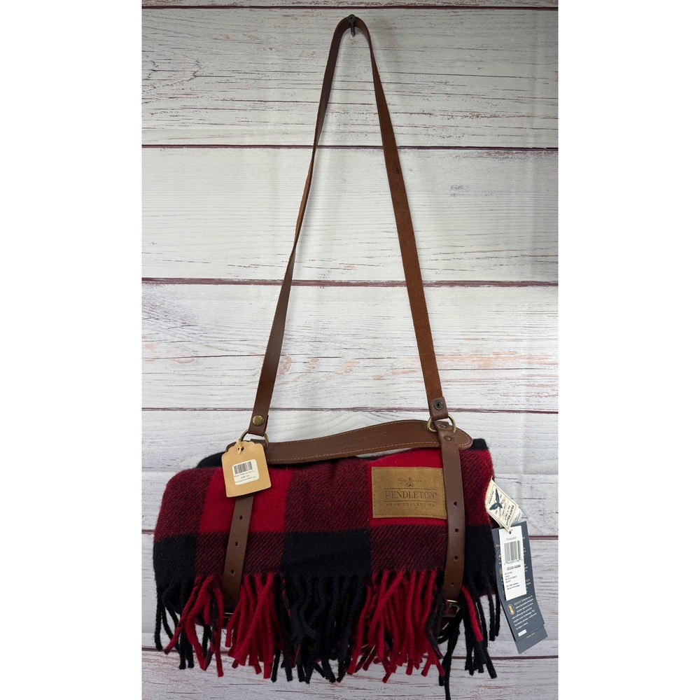 Pendleton Motor Robe Wool Blanket w Leather Carrier Rob Roy Plaid ZC333-53086